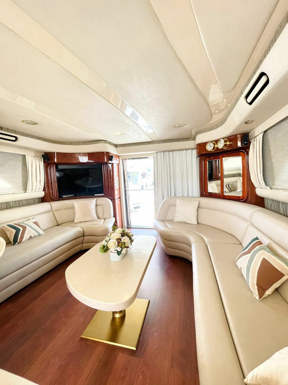 Location d'un yacht privé 63FT – Image 3